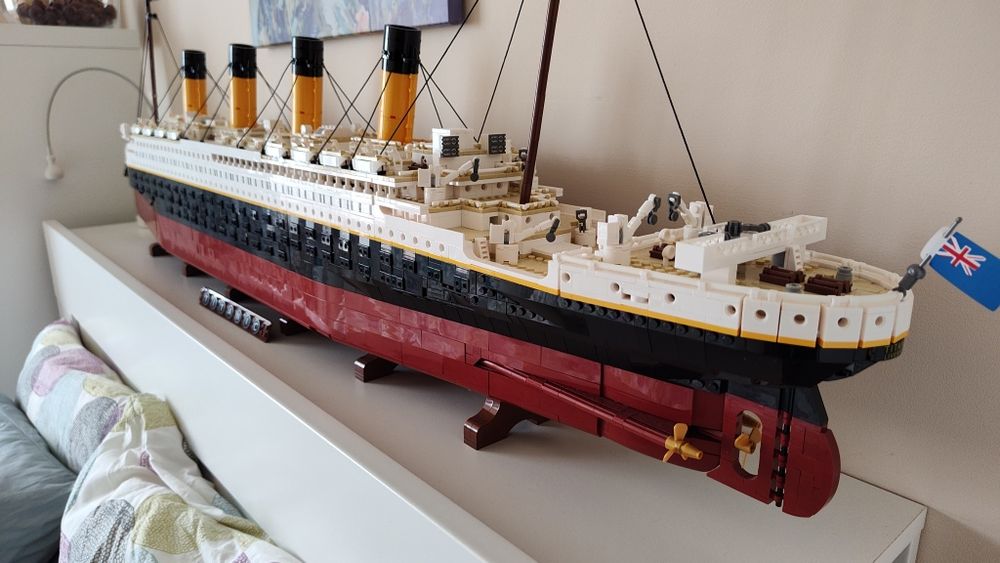 Titanic z klocków (lepin, jie star)