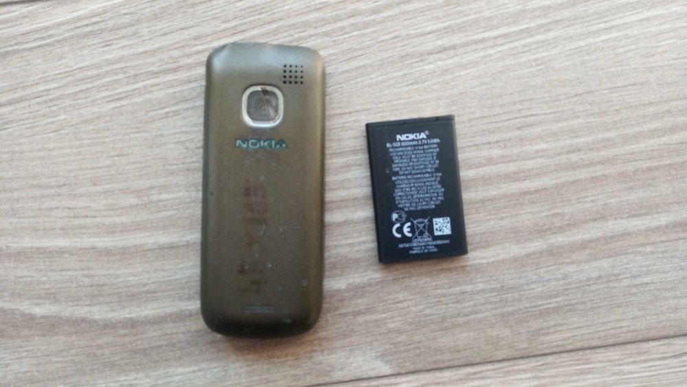 Telefon Nokia C1