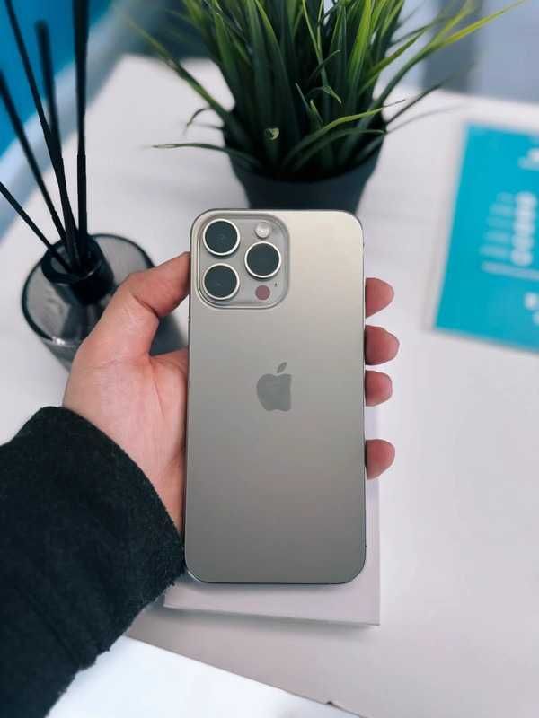 iPhone 15 Pro Max 256gb - Titanium Natural