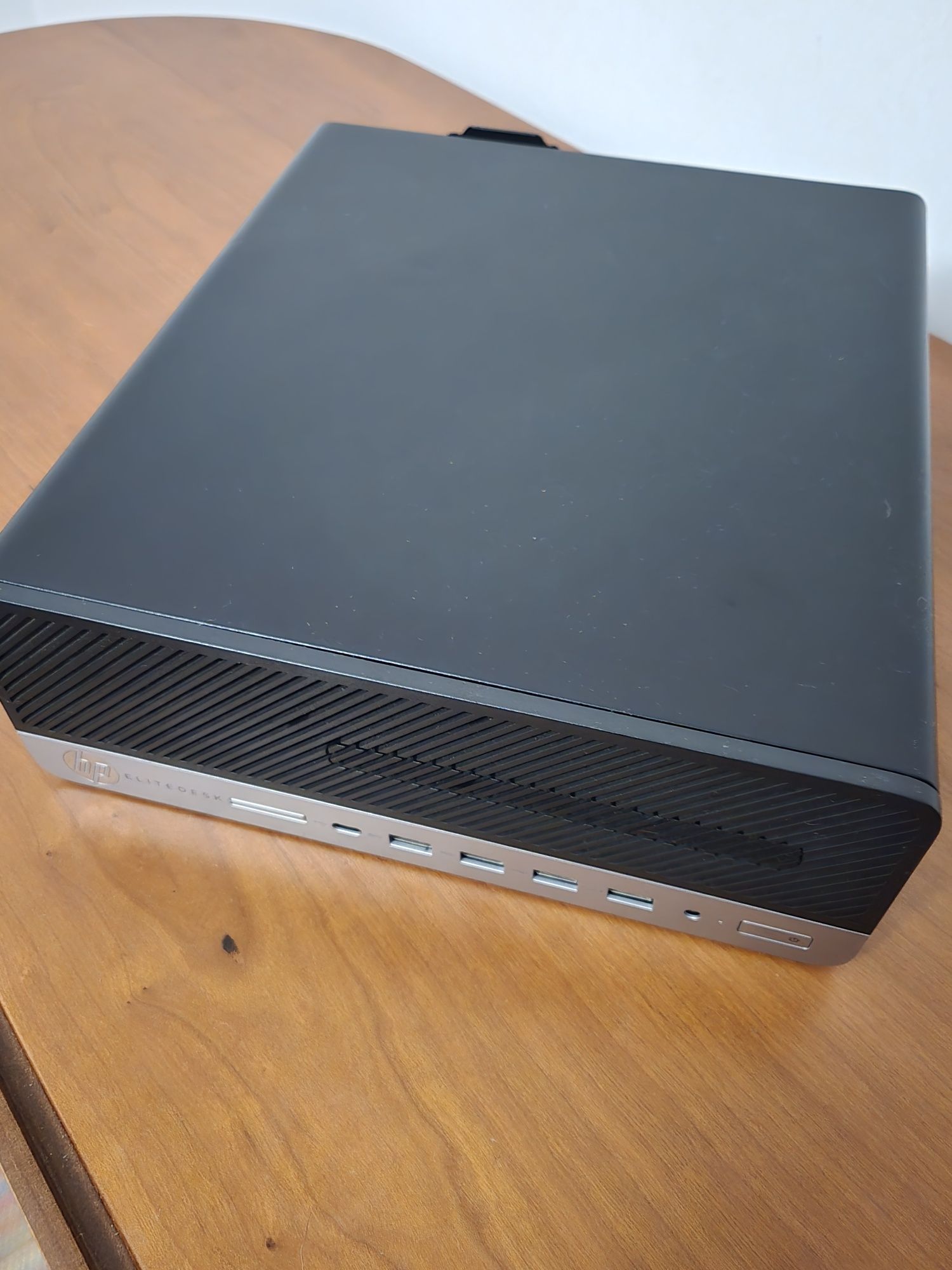 Hp Elitedesk 705 G4 Sff - Ryzen 2400g,16Gb Ddr4,Ssd M2,Nvidia  Gt 1030