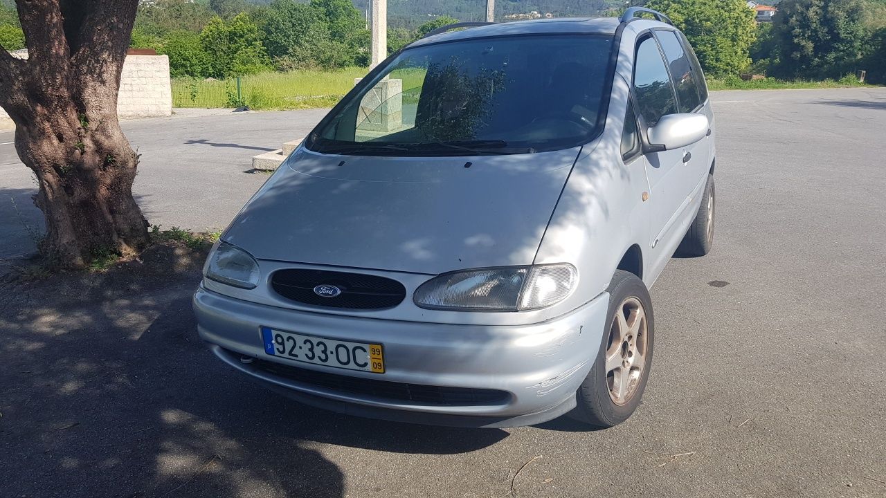 Vendo ford galaxy 7 lugares em bom estado