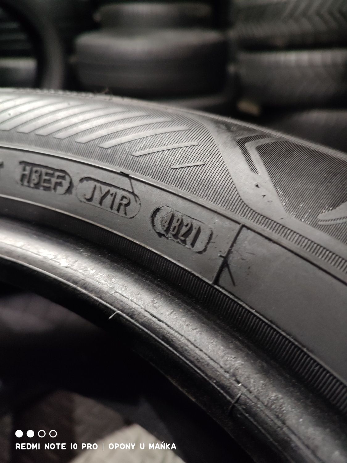 225/55/19 Goodyear Efficient Grip 2