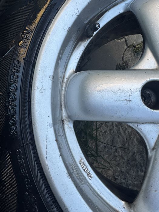 Opona z felga BMW R15
