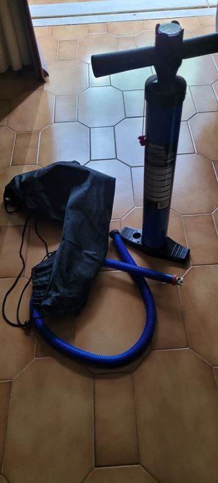 Bomba de encher pranchas insufláveis