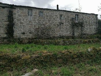 Ruínas na encosta do Gerês