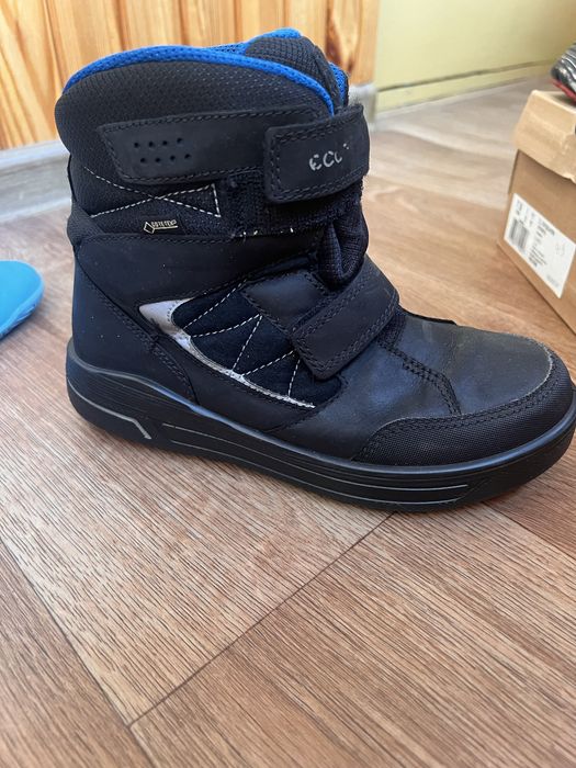 Взуття  зимове 37 розмір ecco