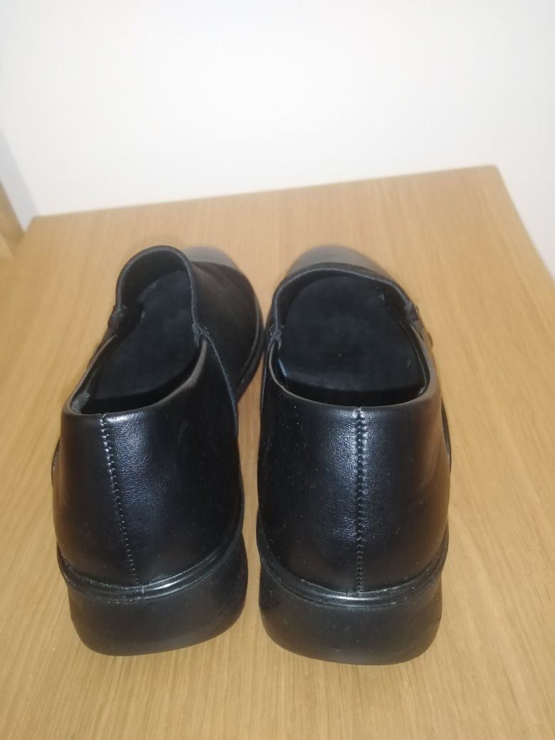 0Buty 38 Go Soft damskie wsuwane mokasyny półbuty sneakers