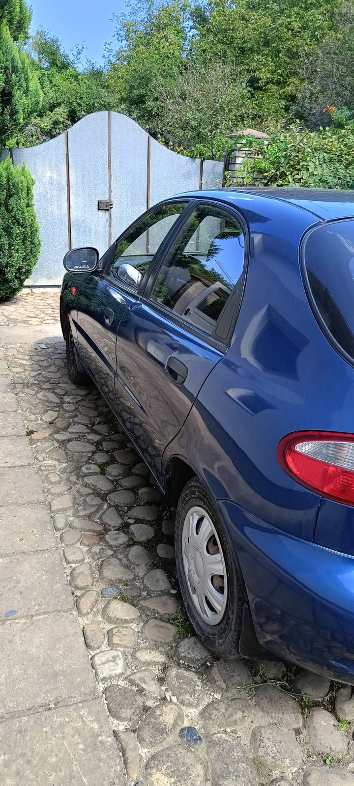 Автомобіль ЗАЗ Ланос