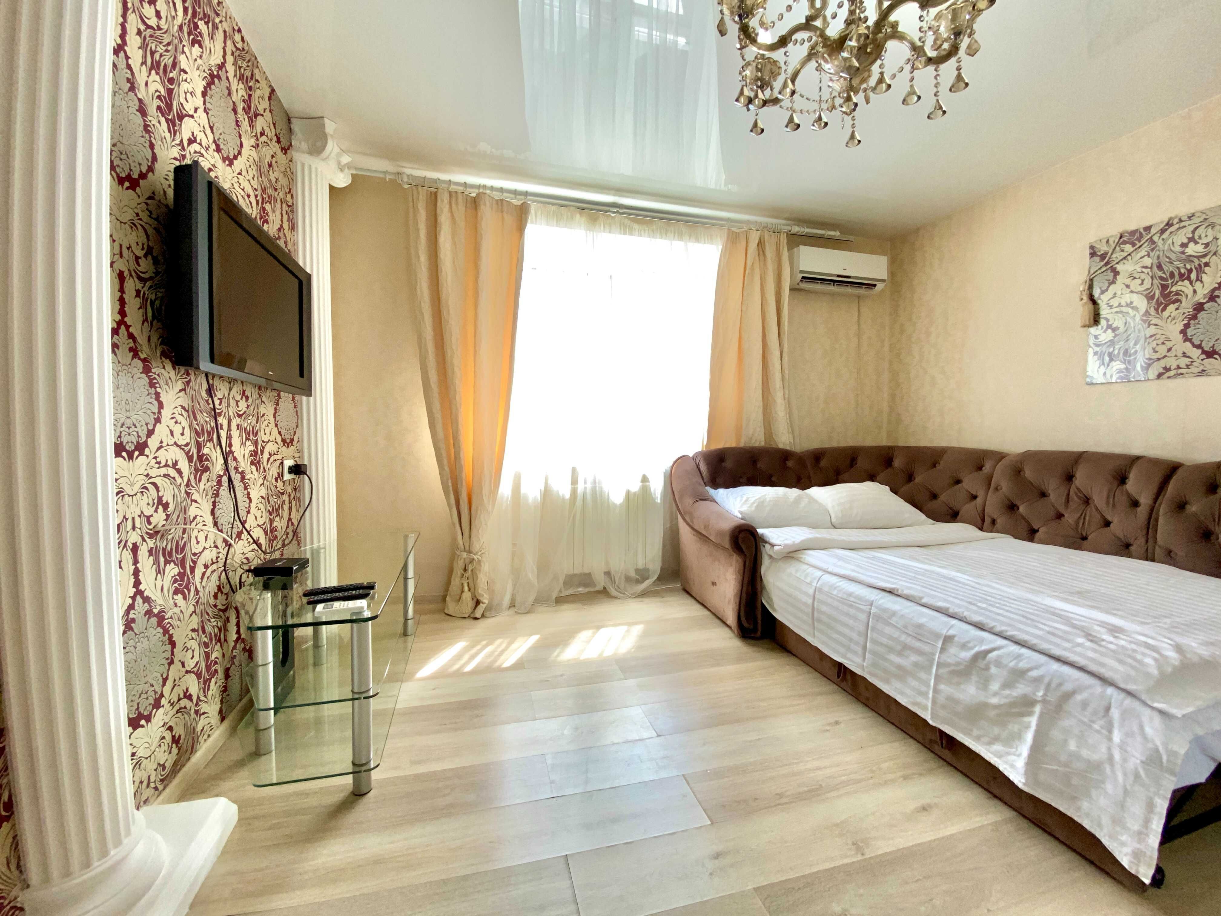 ApartPoltava Світла 1-кімн студія подобово ,ЦЕНТР.Документація звітна