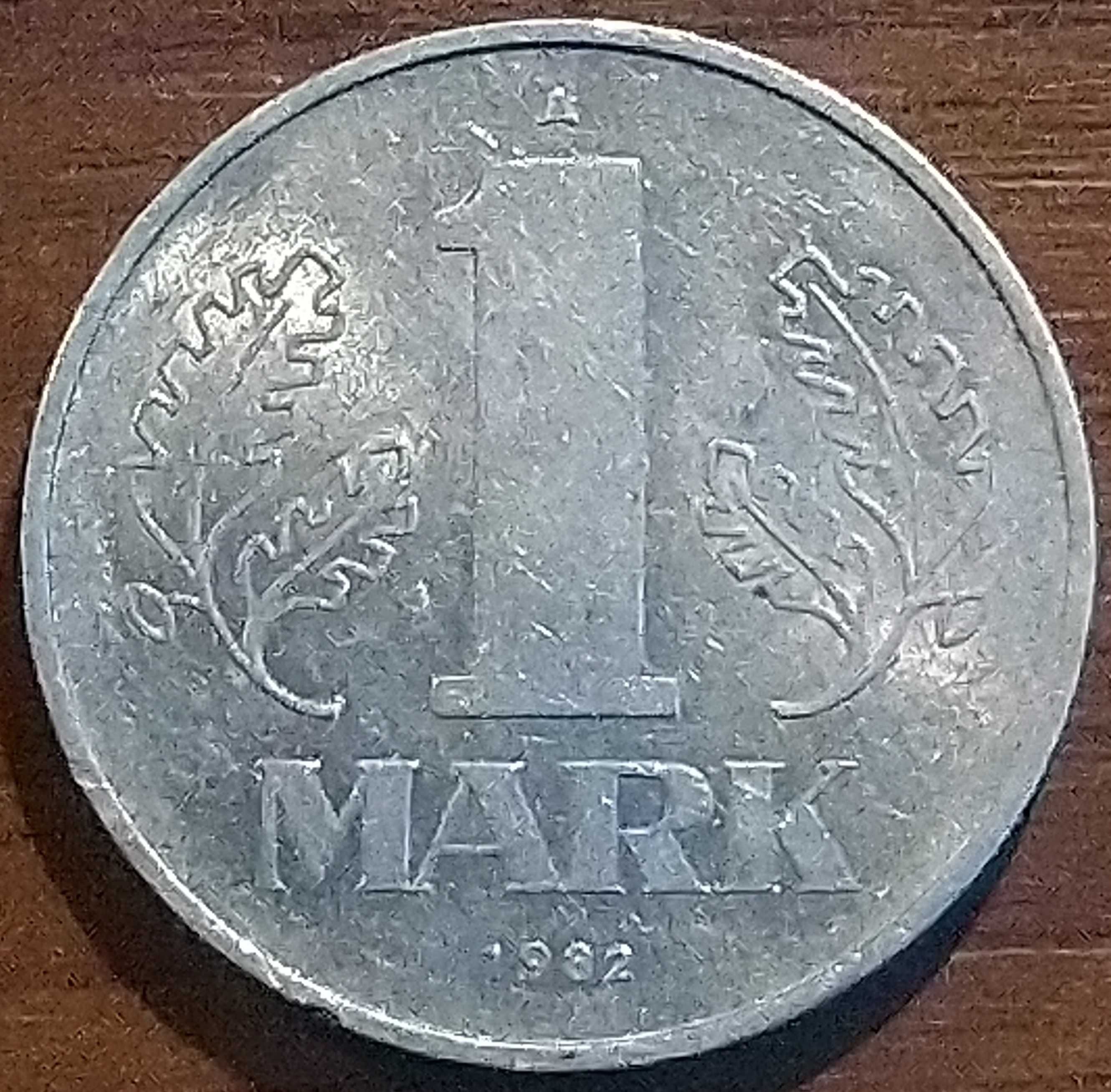 1 Marka niemiecka 1982 stan dobry.