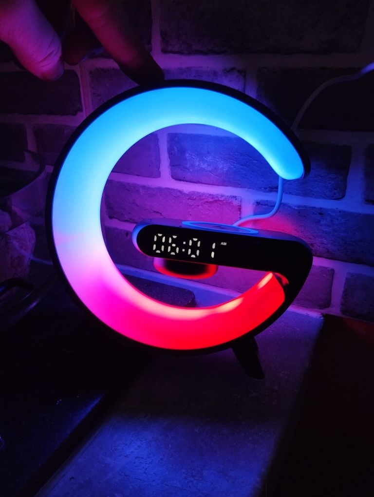 Lampka 8w1 biurkowa nocna bluetooth zegar głośnik budzik radio Led
