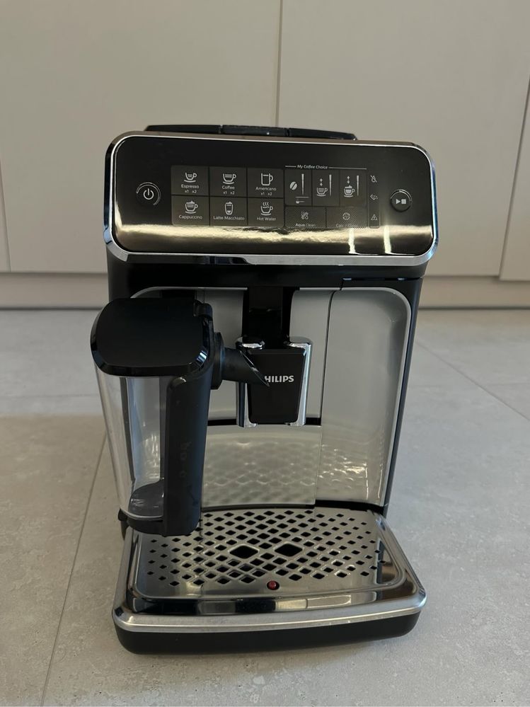Кавомашину Philips LatteGo Series 3200, ідеальний стан