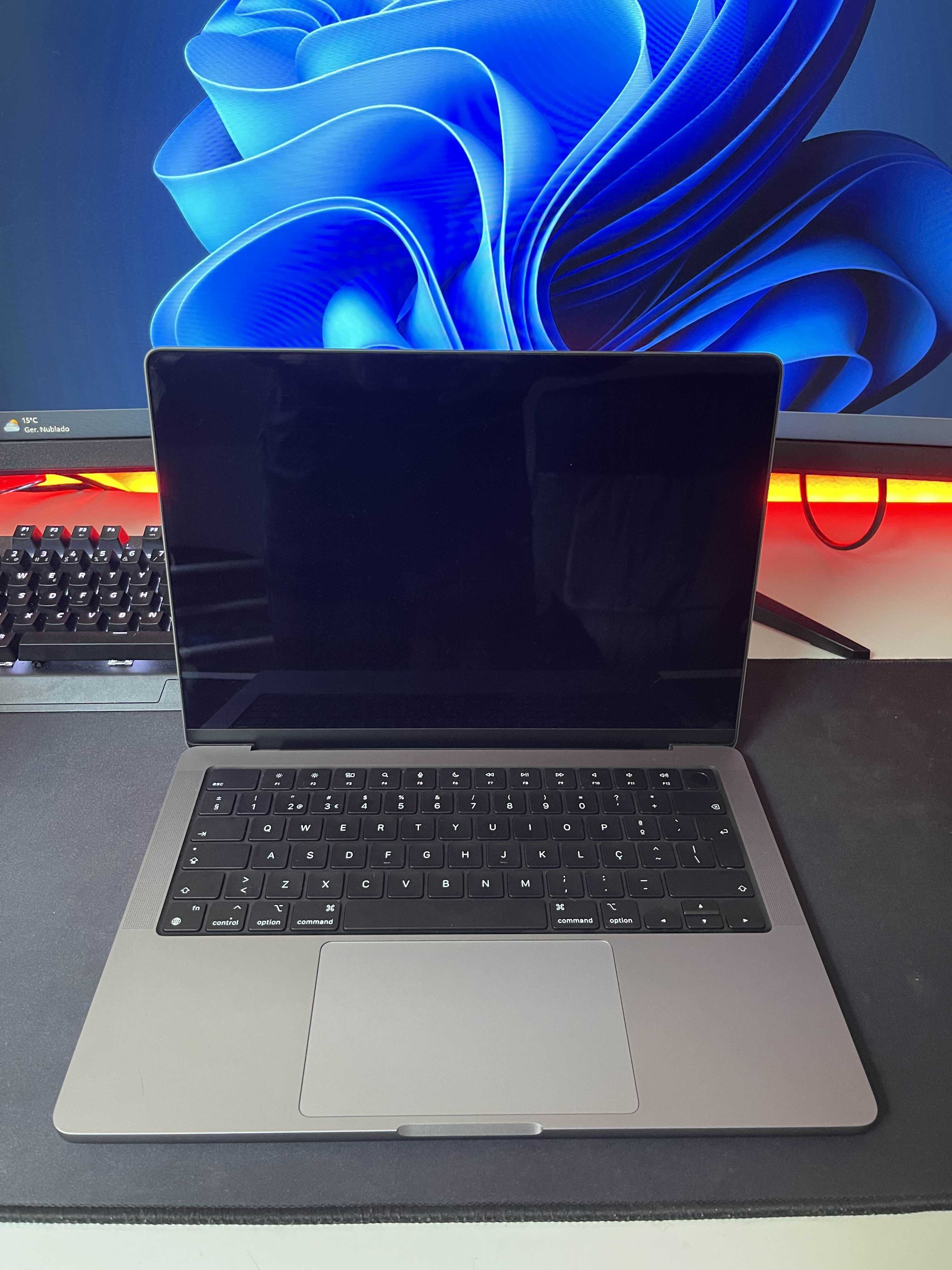 MacBook Pro 14” (M3, 16GB RAM, 512GB SSD) - Novo!