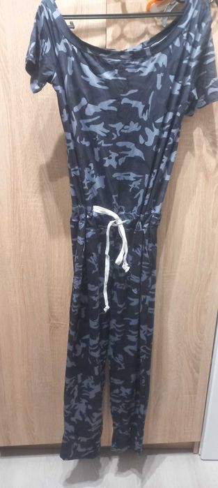 Macacao cinza camuflado novo