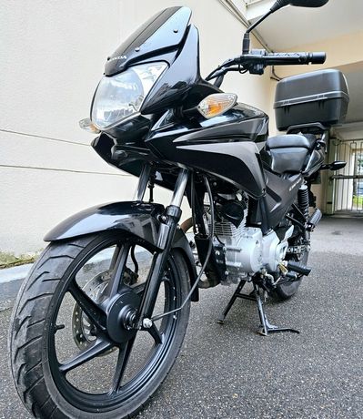 Honda CBF 125cm3, na kat B, rok 2010, bezwypadkowy.