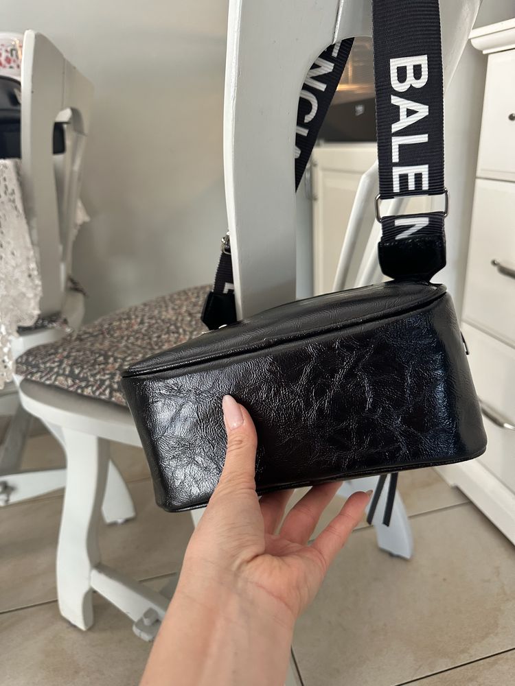 Balenciaga torebka na ramię torba nowa czarna skórzana logowana