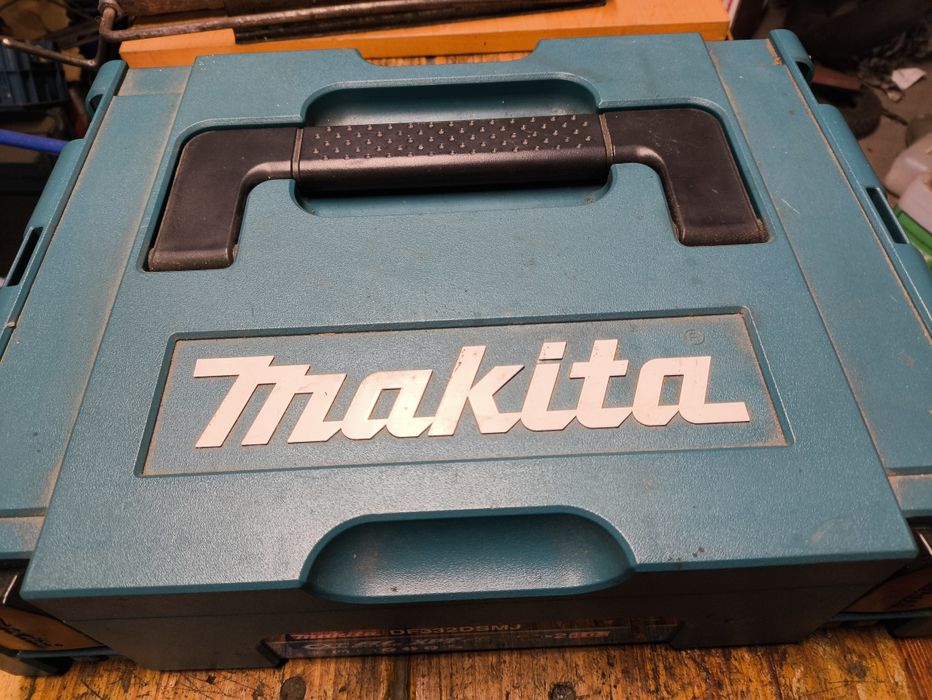 Makita Ładowarka z baterią 12V 4Ah