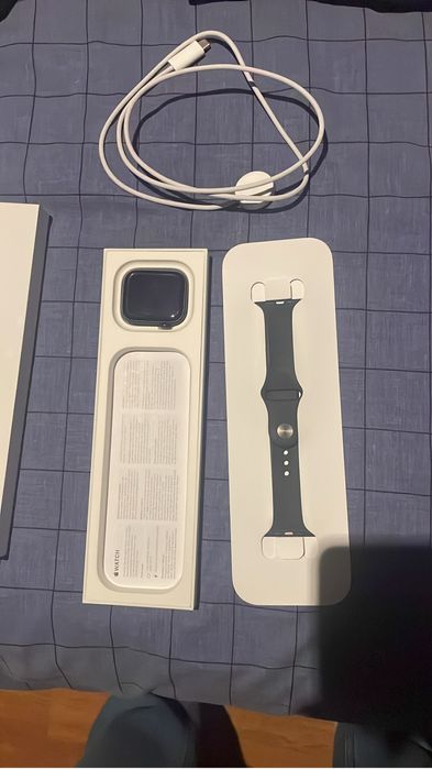 Apple Watch Series 9 (GPS) com Bracelete, Meia-Noite Aluminio, 45mm