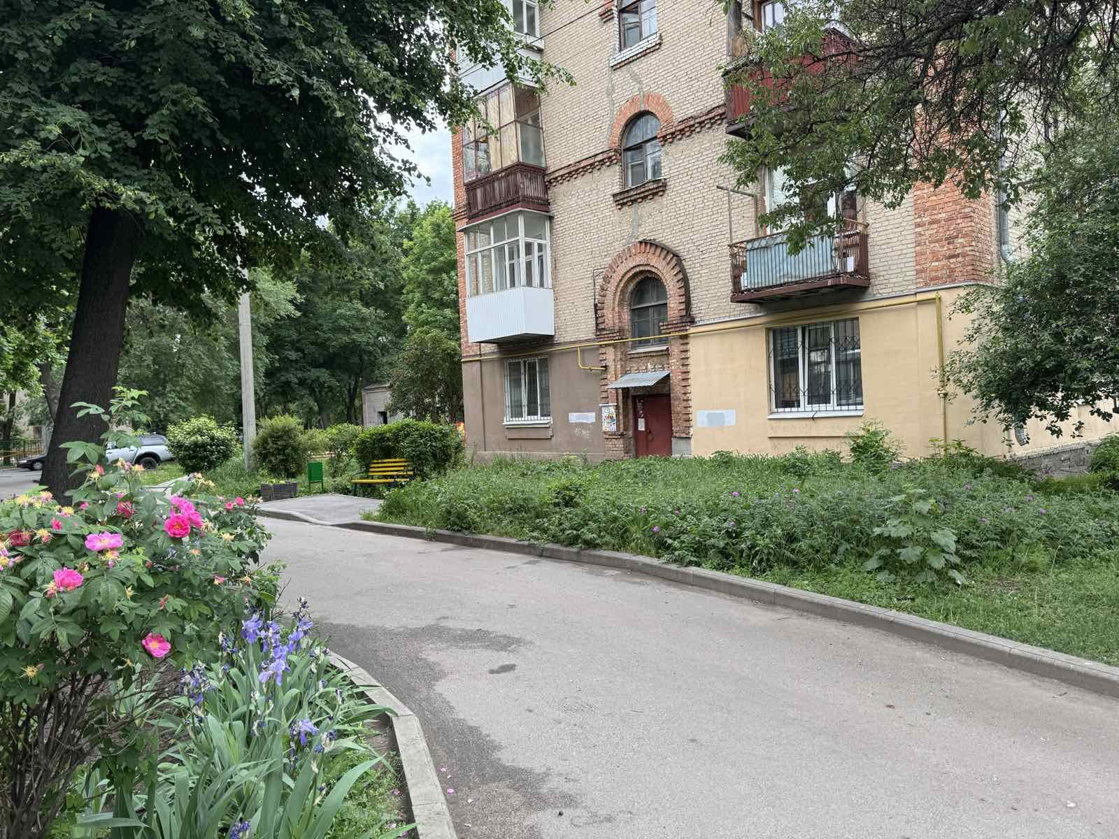 Продам 1 комн.квартиру с ремонтом,улучшенку.у