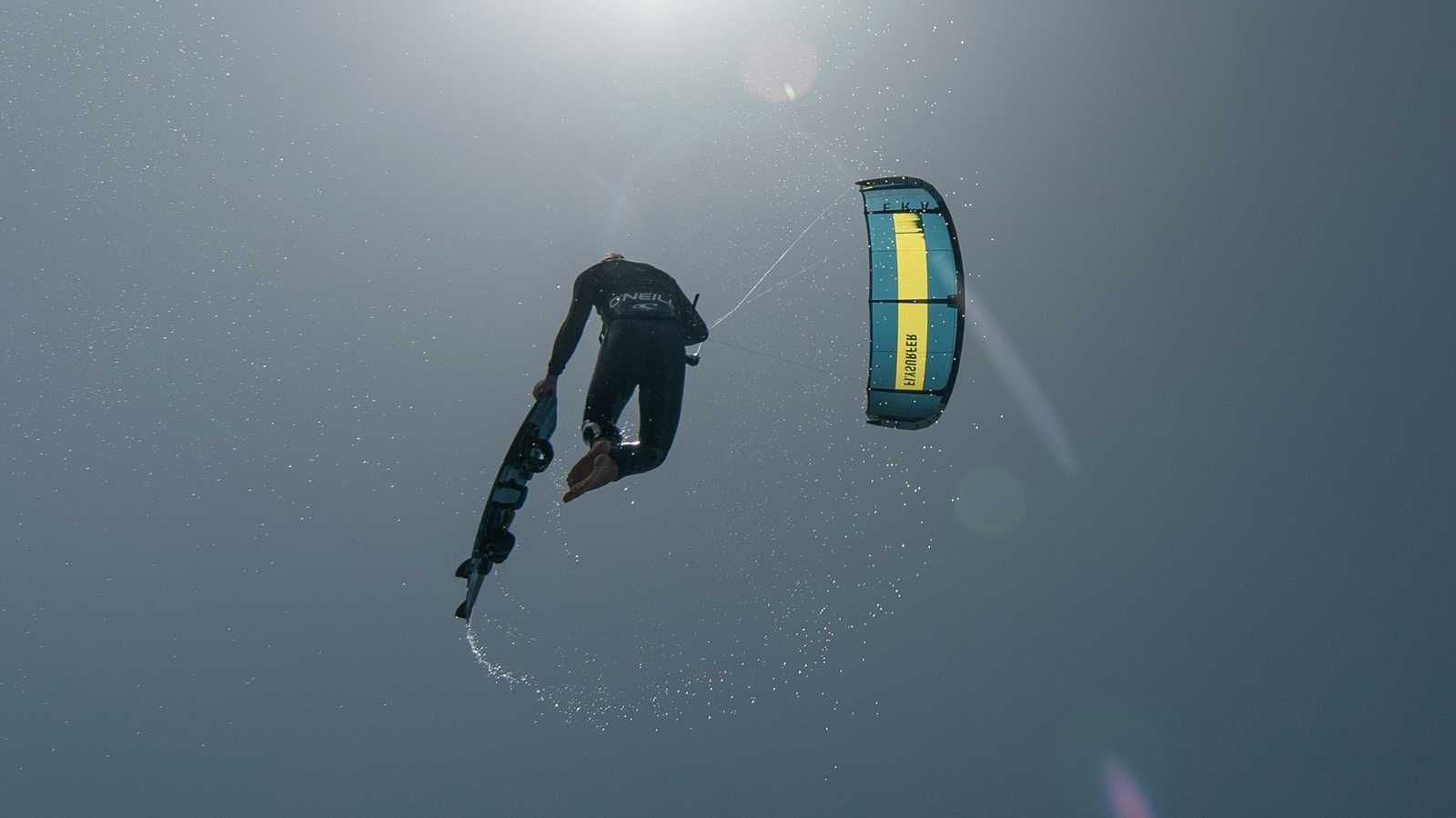 Flysurfer ERA 8 - big air kite 2024