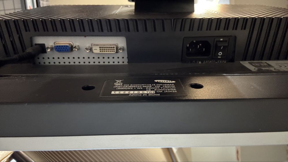 Monitor Samsung SyncMaster 225BW