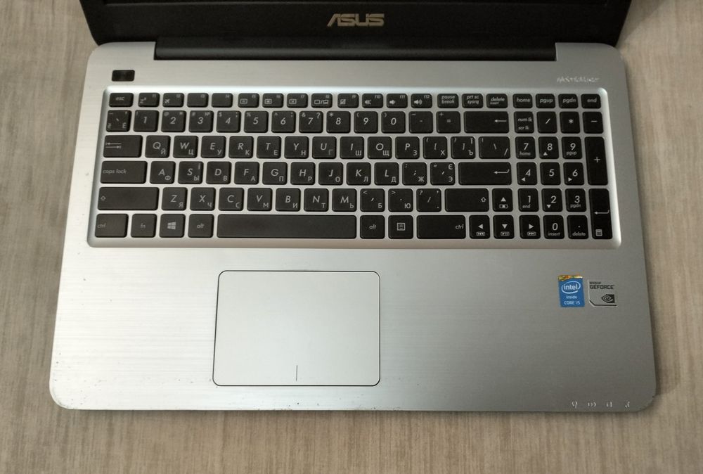 Asus _core i5/SSD 256/ram 12/Nvidia 940mx/новая батарея 3 ч.