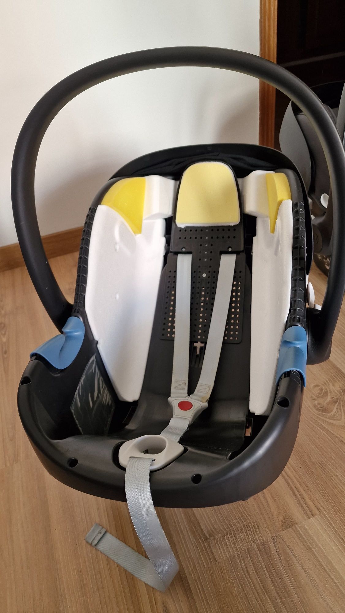 Cadeira auto/ovo Cybex Aton B