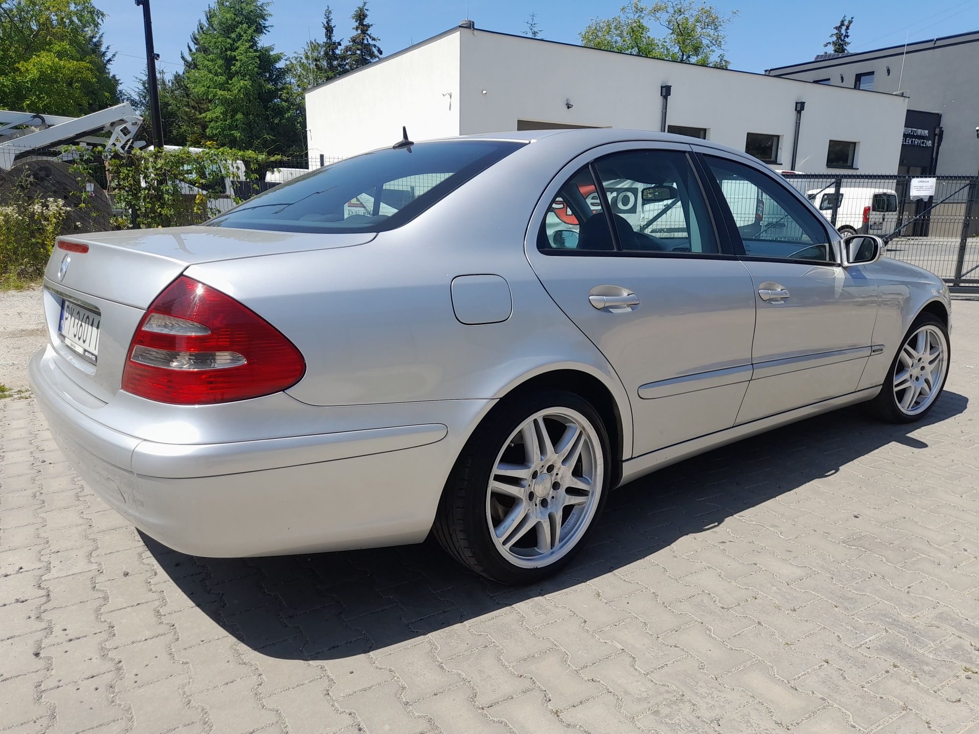 Śliczny w BDB Stanie, Automat, Alu BRABUS, Nowe wtryski
