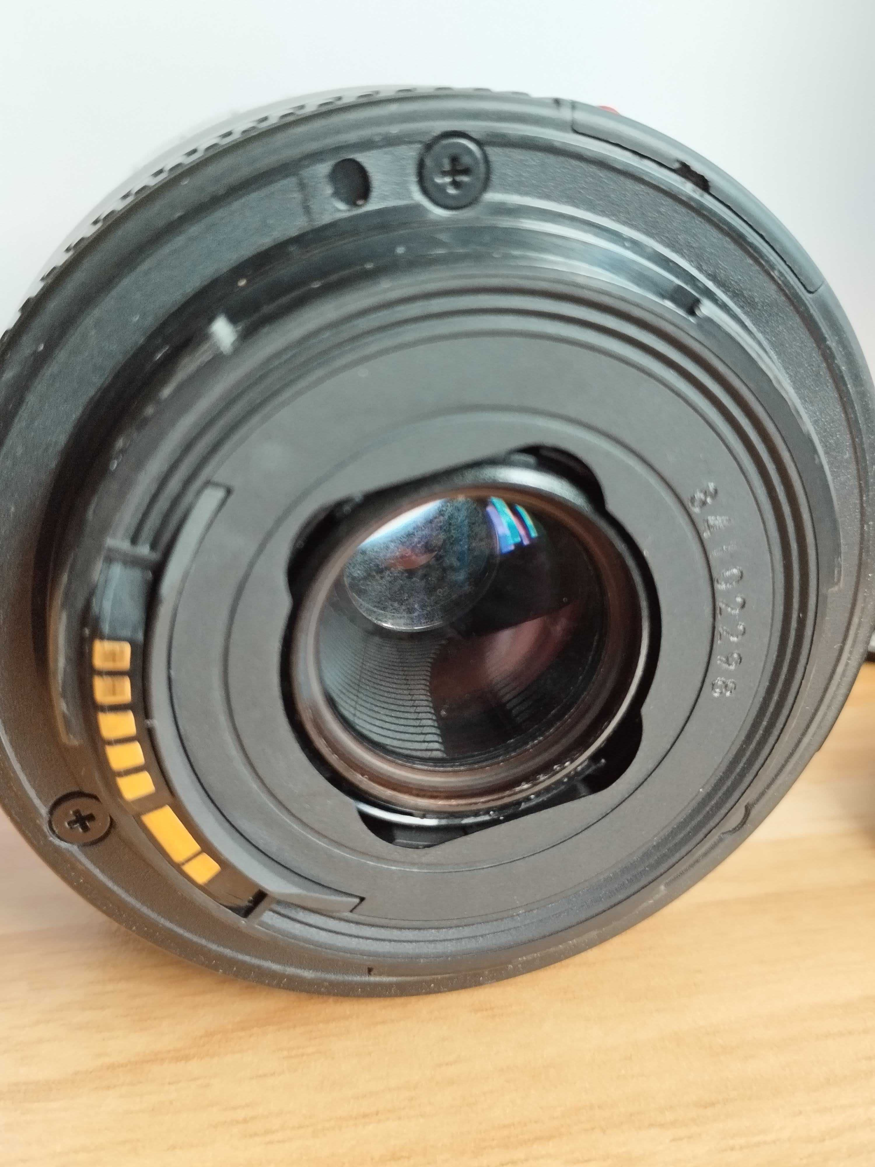 Objetiva Canon EF 55-200 1:4.5-5.6 II USM