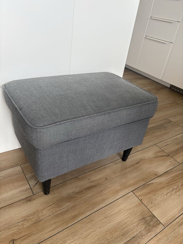 Podnóźek z ikea szary