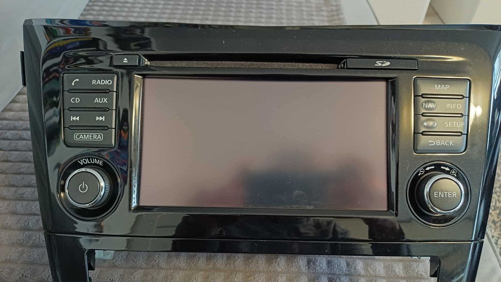 Nissan Qashqai J11: Radio FM / Radio DAB+ / Nawigacja / Kamery 360