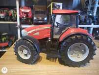 Bruder traktor MCcormick