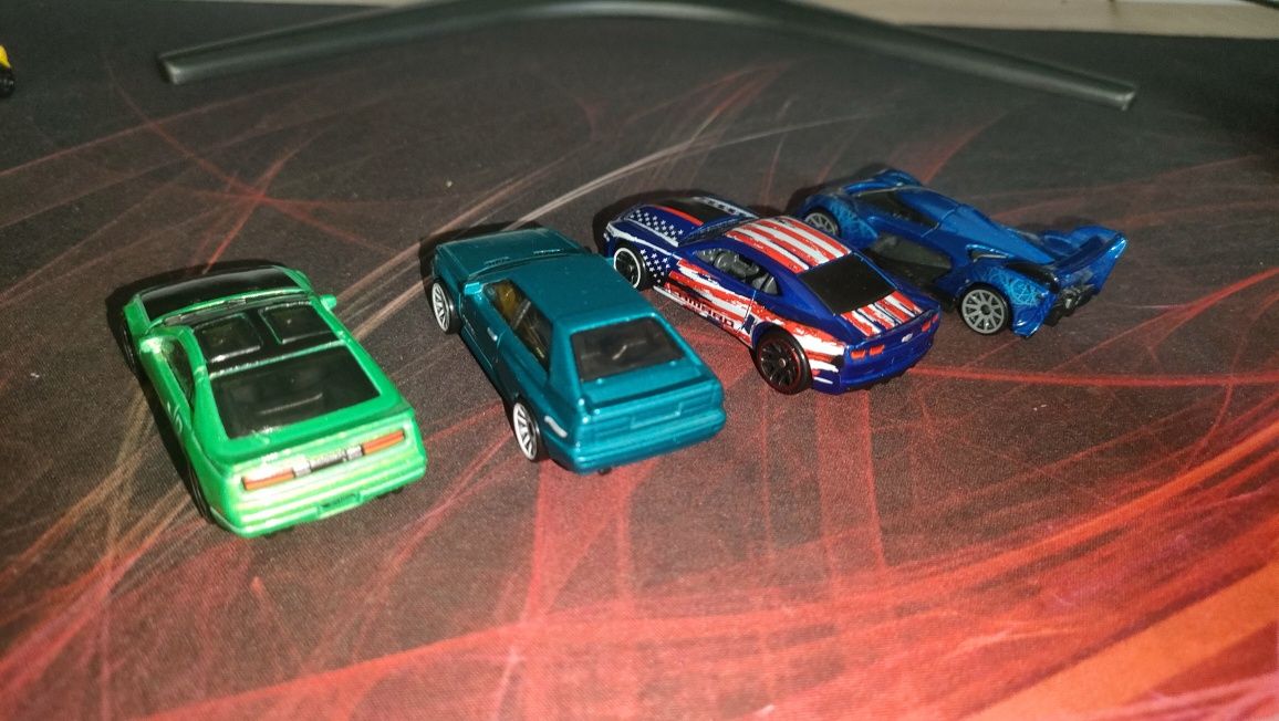 Hot wheels autka
