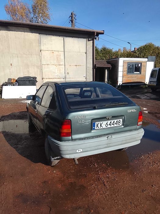 Opel Kadett 1.6 D przedlift 85r