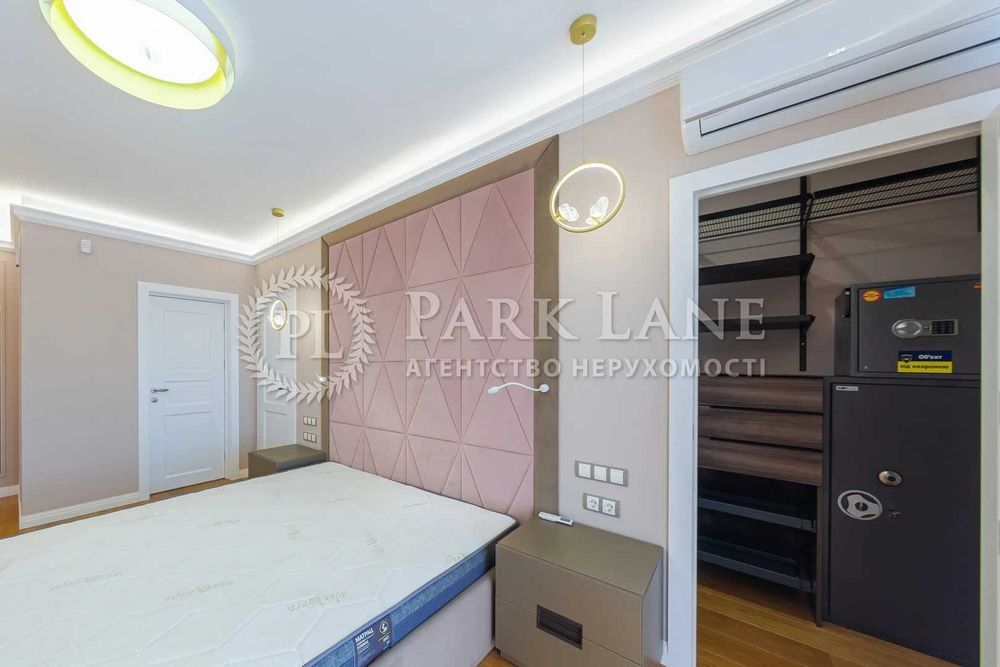 Продам 160м Французький квартал 2