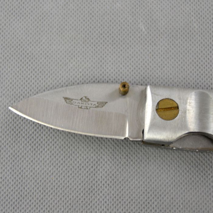 Canivete para coleção da marca Dakota em caixa original
