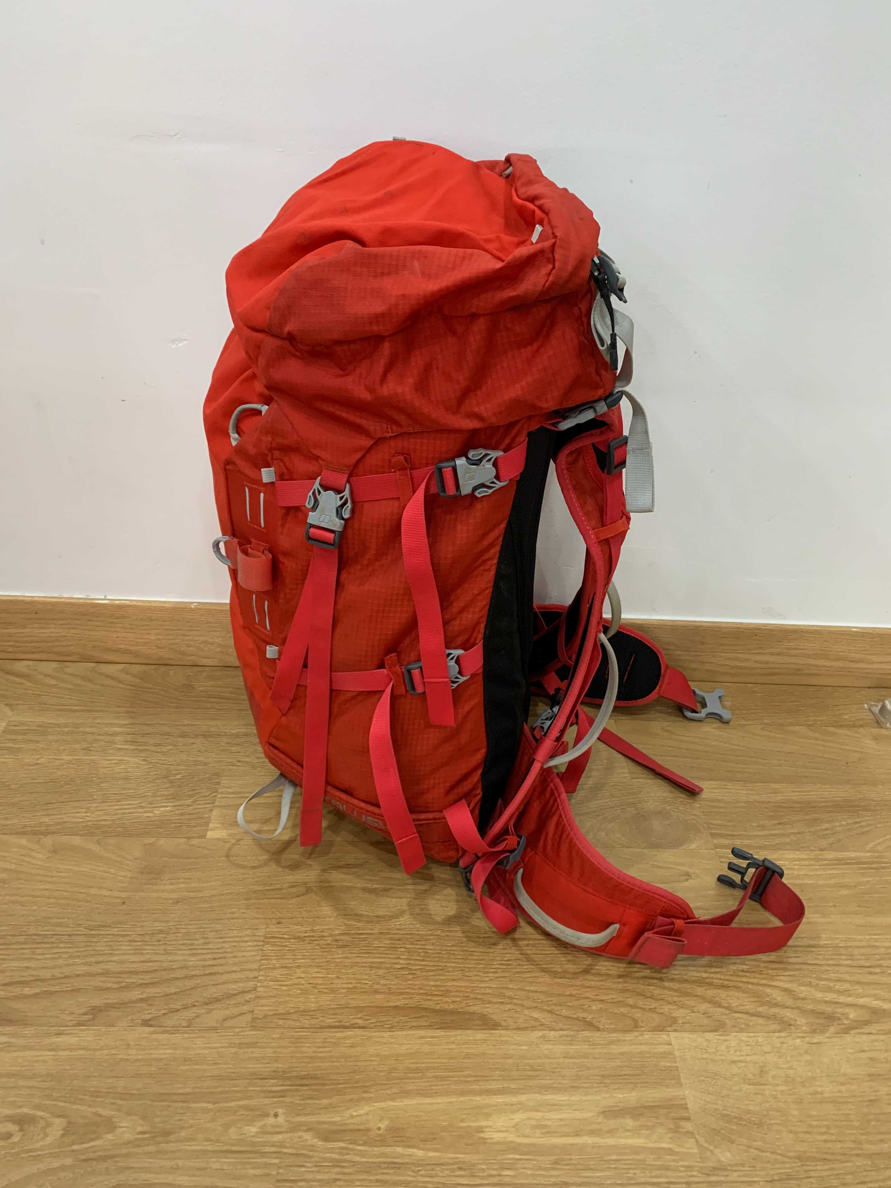 Mochila montanhismo Berghaus 45l