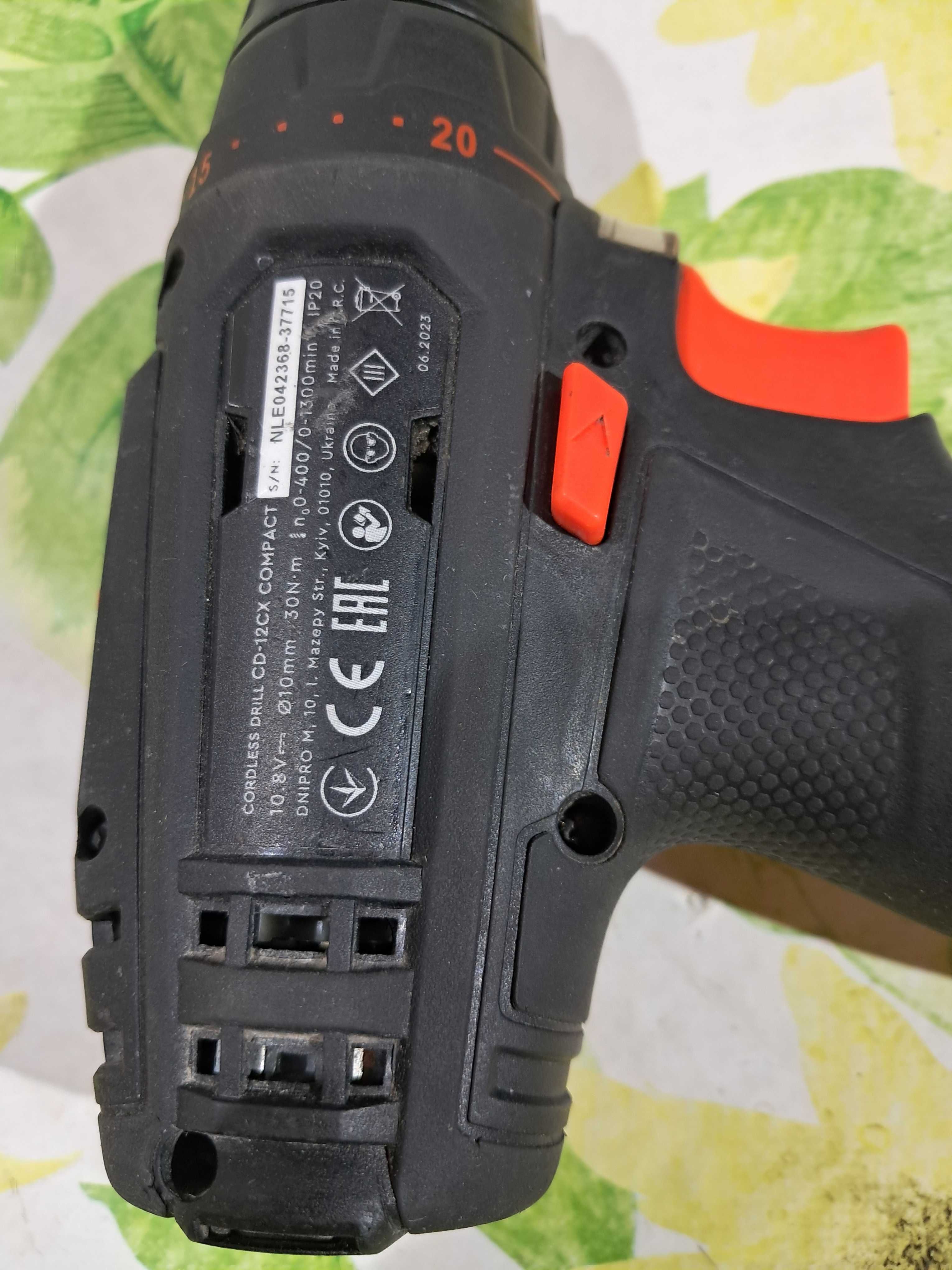 шуруповерт аккумуляторный DNIPRO -M  CD-12CX COMPACT тушка