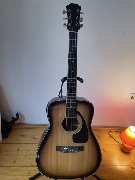 Електроакустична гітара