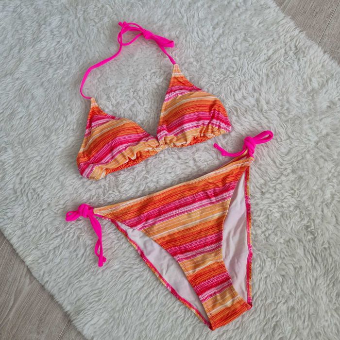 Яскравий купальник, ліф-шторка