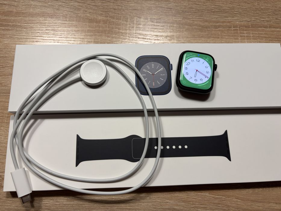 Apple Watch 8 45mm GPS  чорні