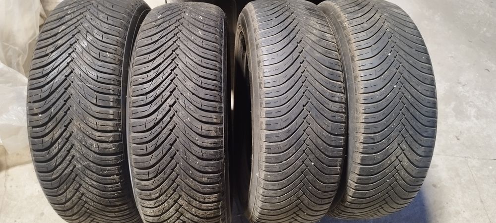 Opony wielosezonowe 16