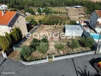 Terreno destinado a construção urbana com 2990 m2 em Vale Moinho