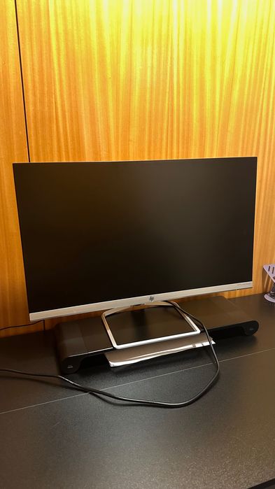 Monitor gamer/ trabalho HP 27 polegadas com áudio - full HD
