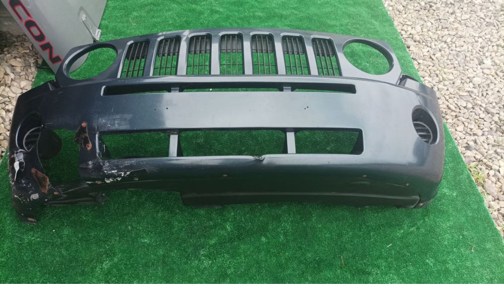 Передній бампер Jeep Patiot 2007-2017 68091523AA