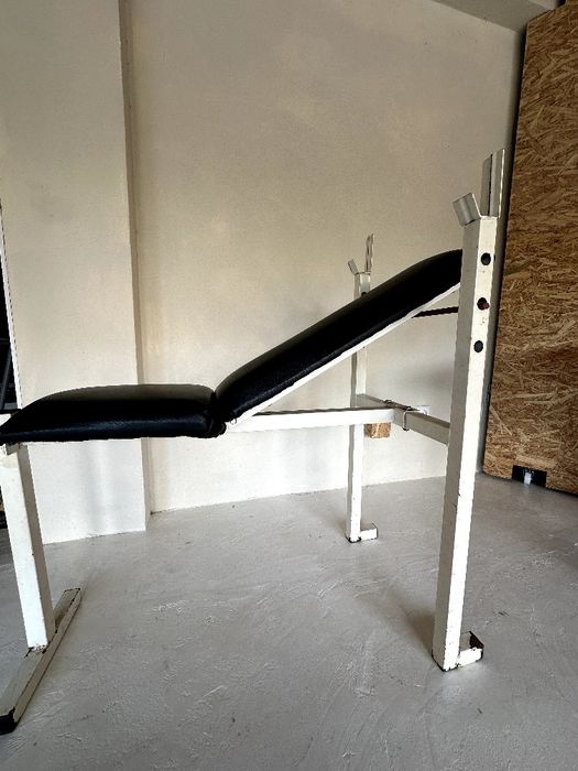 Banco de Supino com elevação