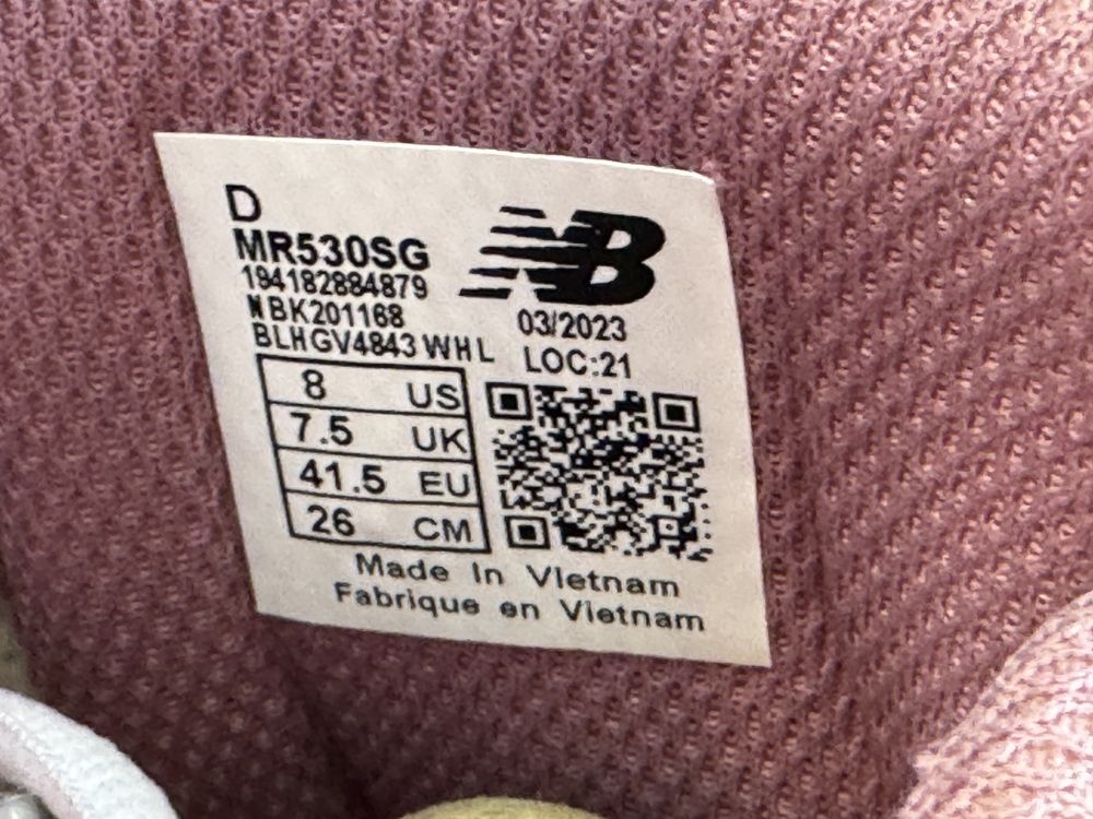 Жіночі кросівки New Balance 530