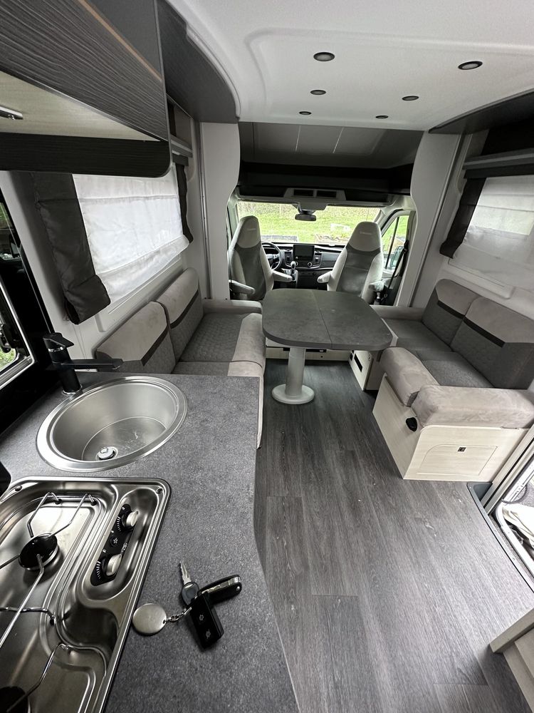 KAMPER AUTOMAT wysoki standard Chausson 720 Titanium Premium