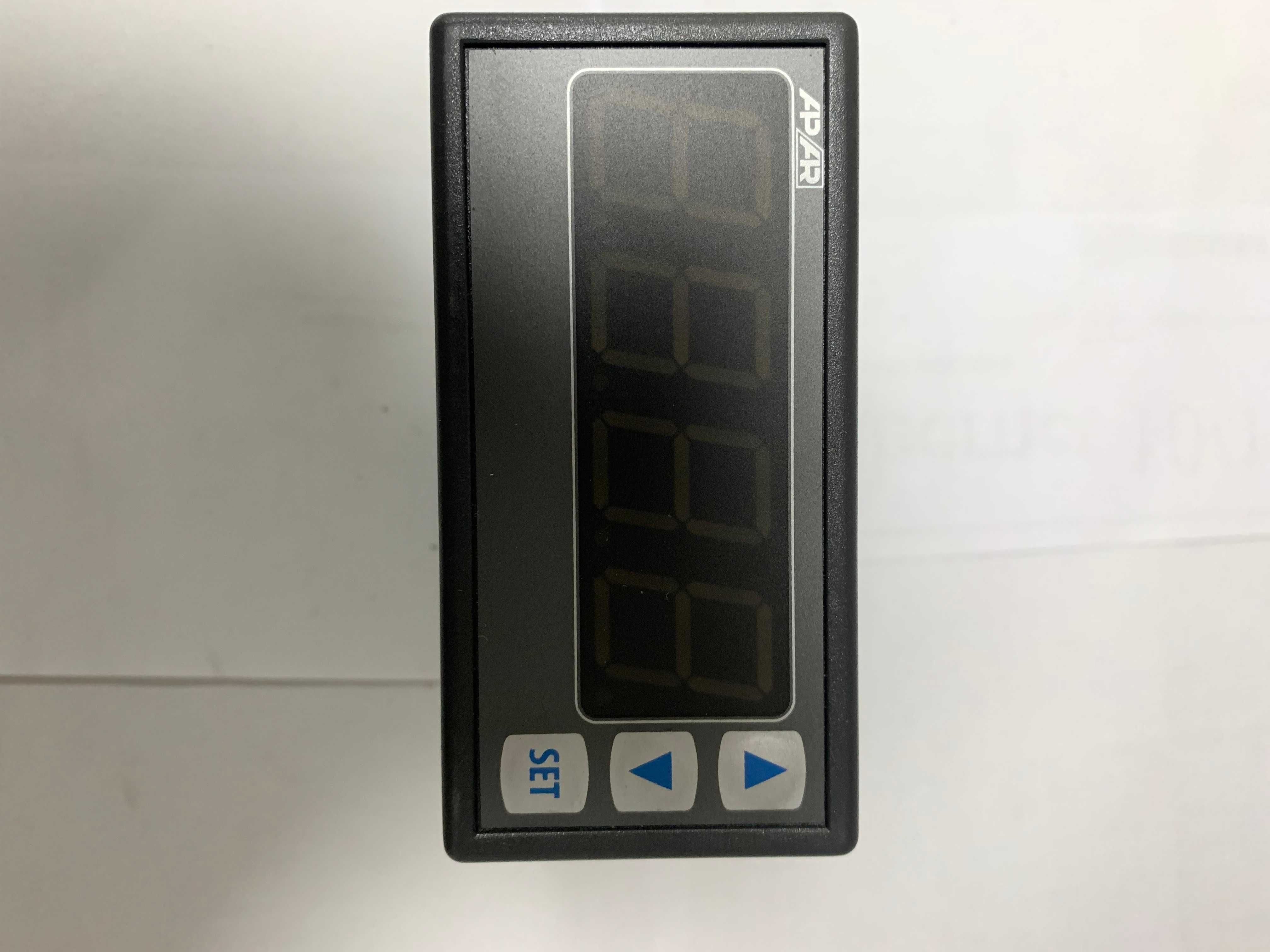 Miernik temperatury APAR AR507
