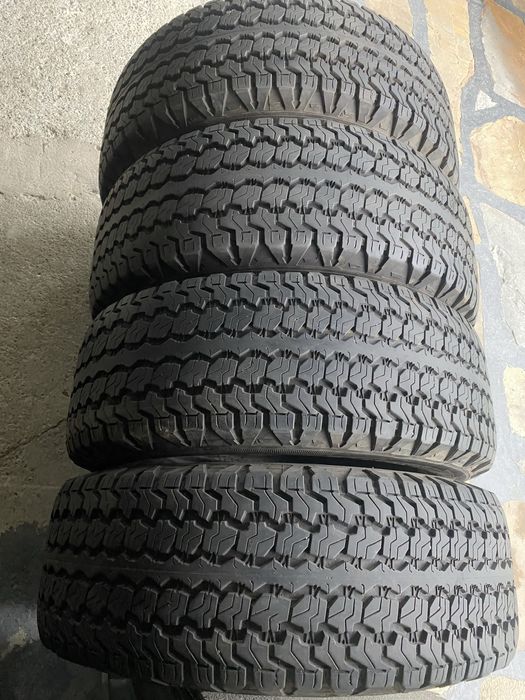 Шини.265/70.16…як нові. Без жодних пошкоджень…4. Шт комплект.